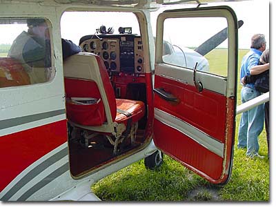 Bild - Flugzeugtür
