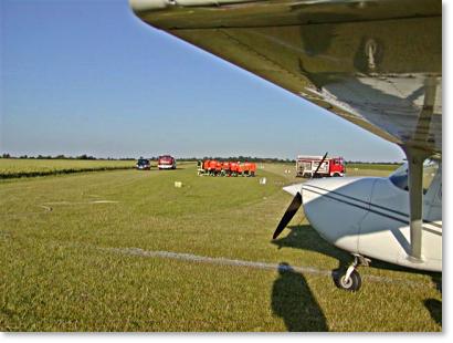 Foto: Flugzeug, Feuerwehr